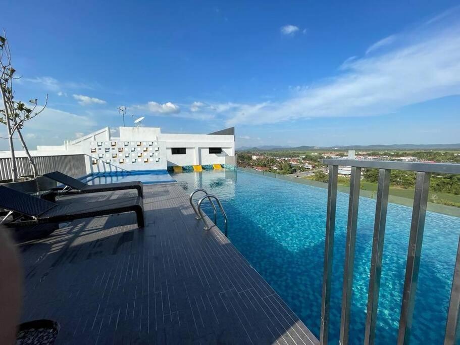 Myrumah Imperio Home , Alor Setar 3Br With Sky Infinity Pool 외부 사진